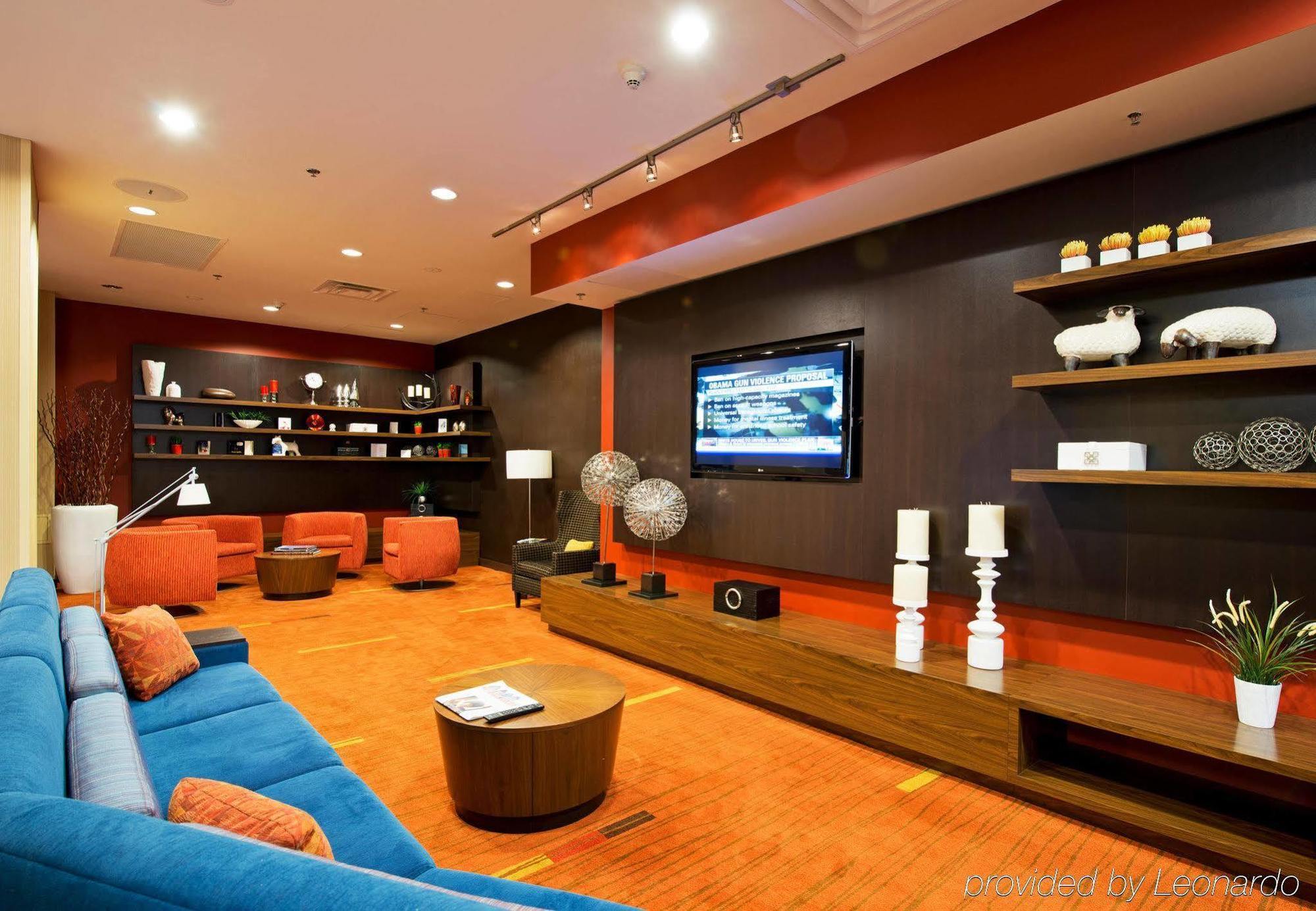 Courtyard By Marriott Ottawa East Hotel Exterior photo